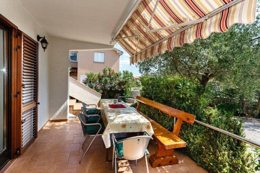 Adria-Holiday House With A Private Pool In Krk Корнич Экстерьер фото